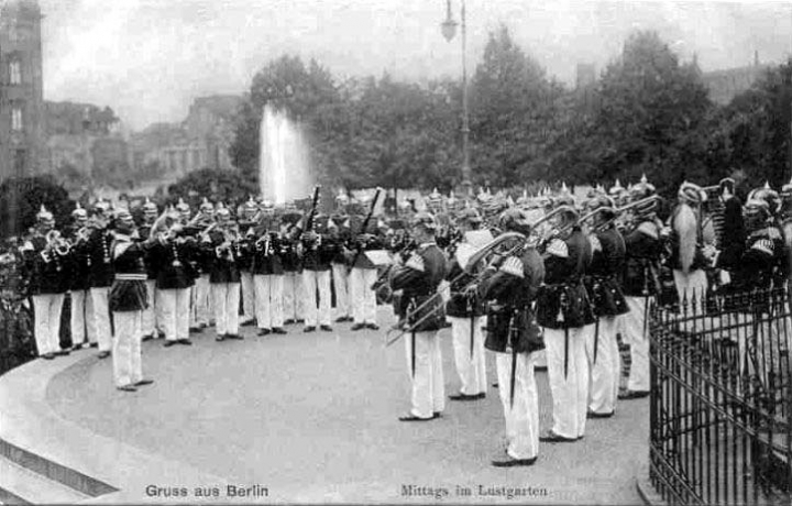 Milirary Band-Kruspe.jpg